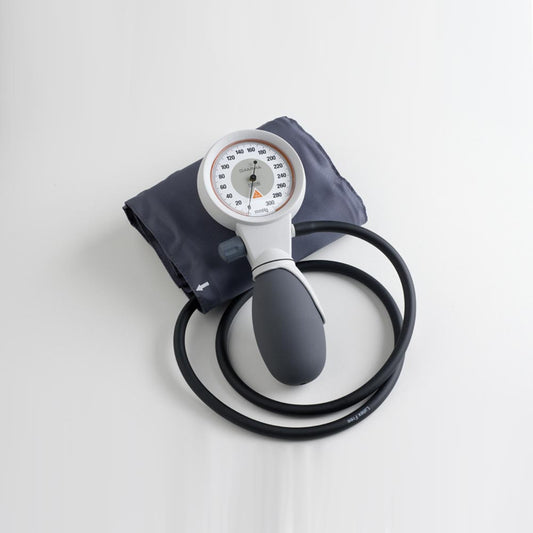 Heine Gamma G5 Sphygmomanometer with Adult Cuff – M-000.09.230